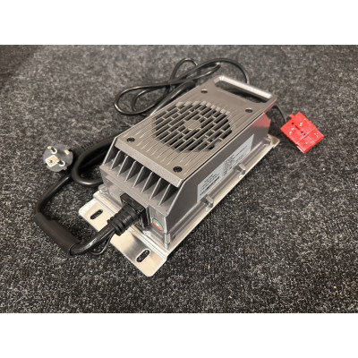 Зарядное устройство Challenger Battery WTL 2425